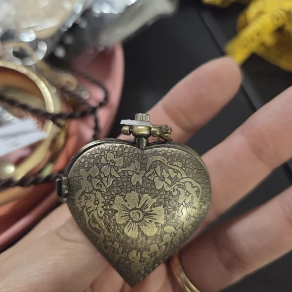 Bronze Heart Locket Pocket Watch Necklace - Picture 4 of 5